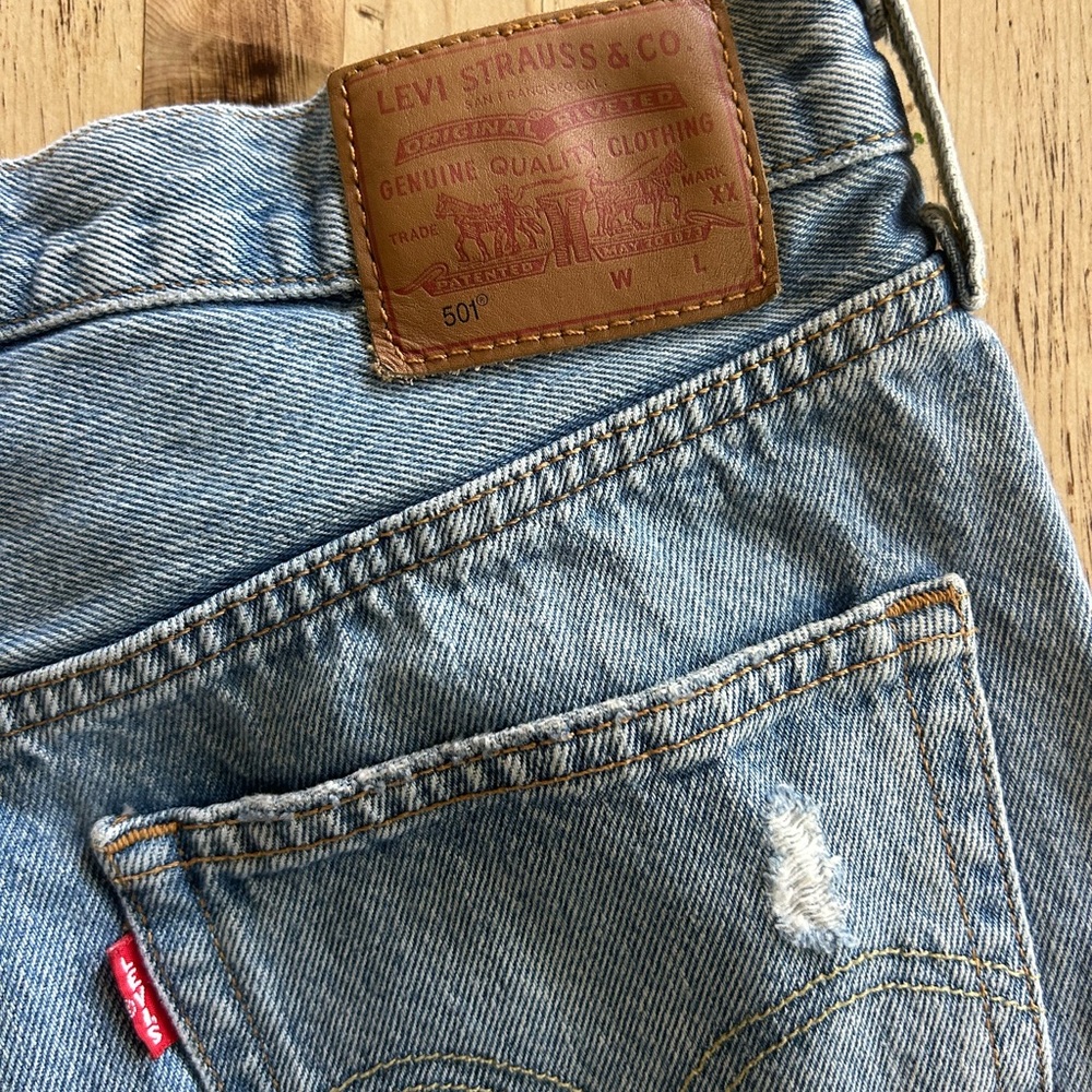 Levi’s cut off 501 shorts